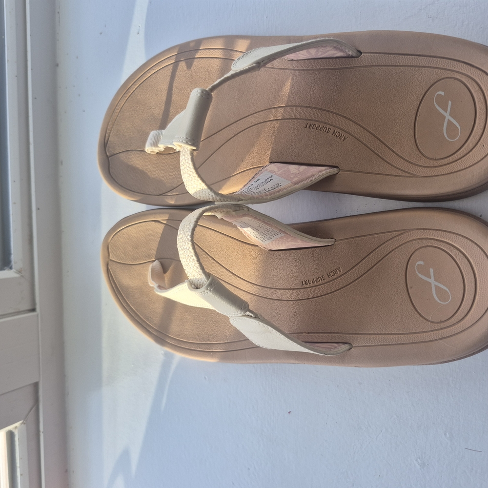 Women's Cream Sandals